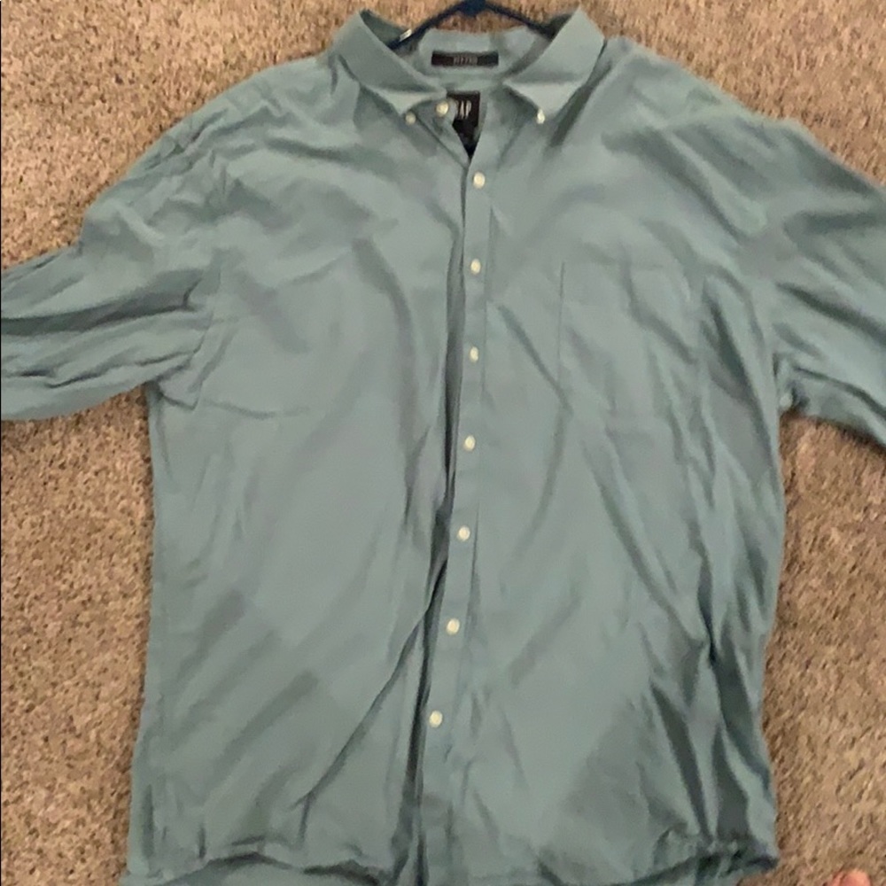 Gap long sleeve button up